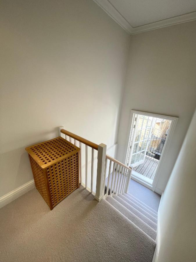 Victoria Maisonette Apartment 伦敦 外观 照片