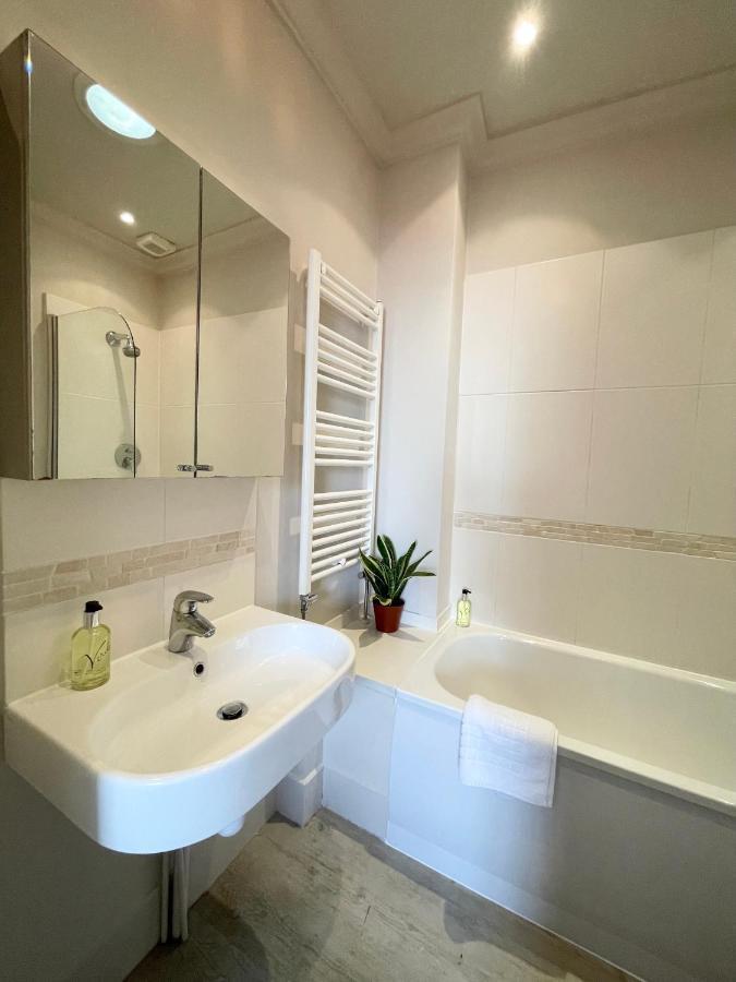 Victoria Maisonette Apartment 伦敦 外观 照片