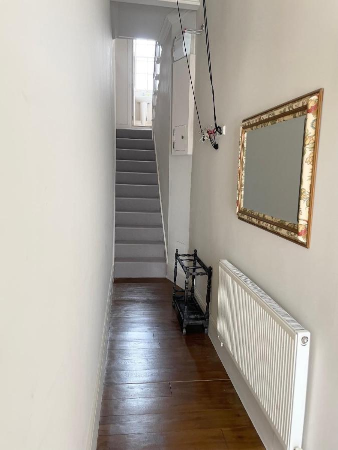 Victoria Maisonette Apartment 伦敦 外观 照片