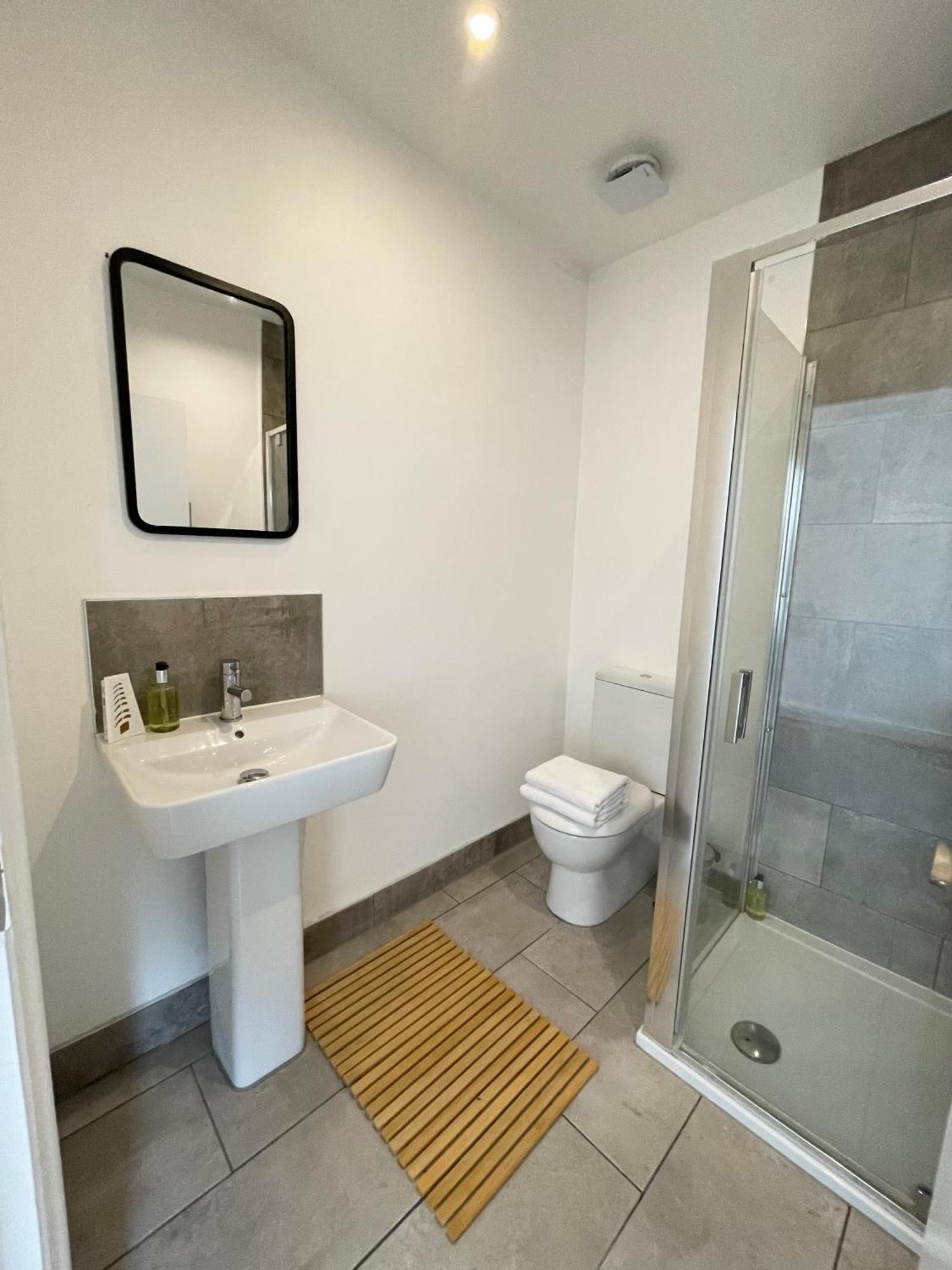 Victoria Maisonette Apartment 伦敦 外观 照片